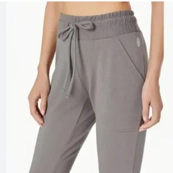 Free People FP Movement Jogger Sweatpants Gray Sunny Skinny Size XSmall - Picture 2 of 15